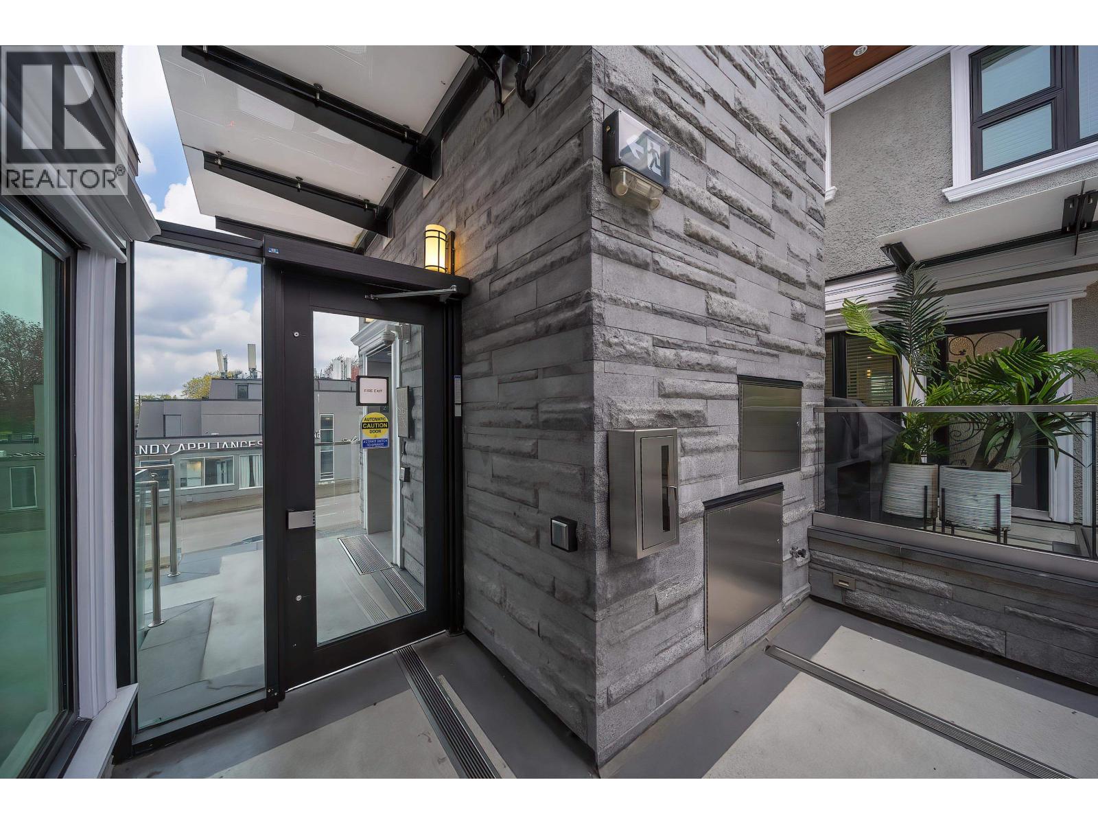 6508 Knight Street, Vancouver, British Columbia  V5P 2W2 - Photo 19 - C8073250