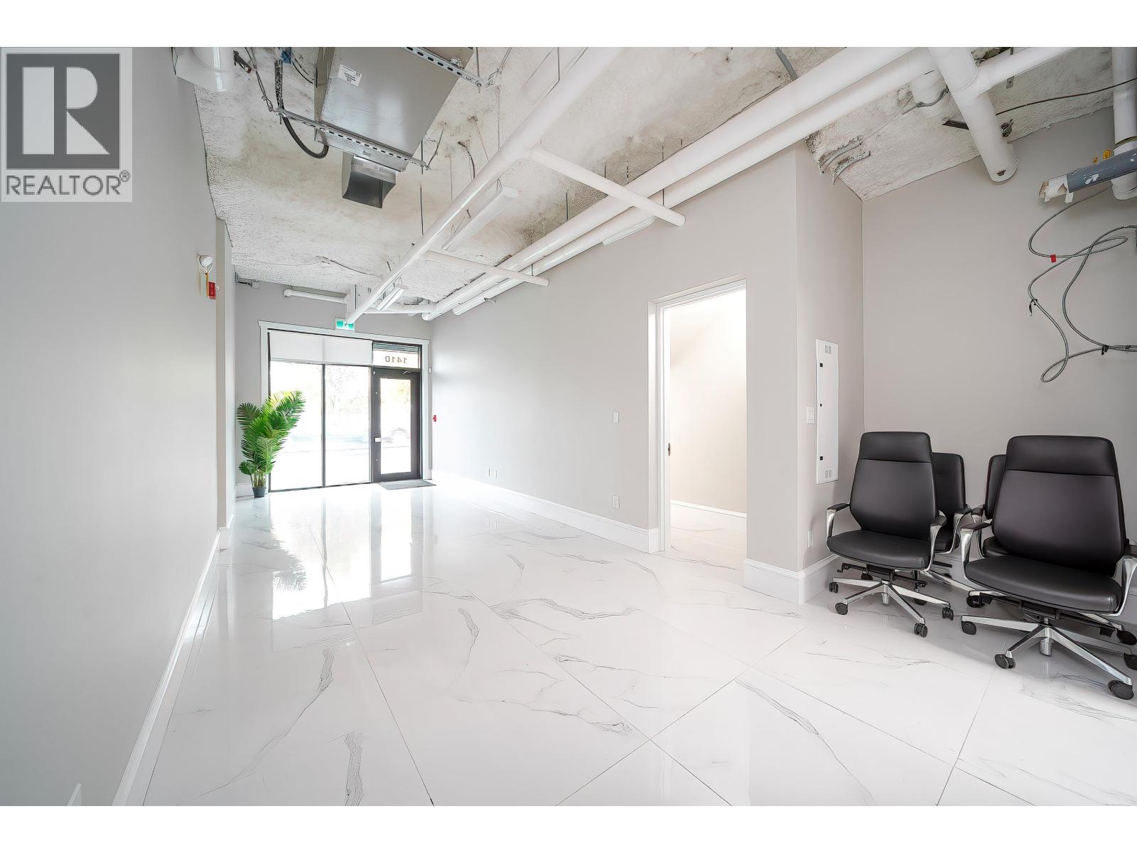 6508 Knight Street, Vancouver, British Columbia  V5P 2W2 - Photo 6 - C8073250