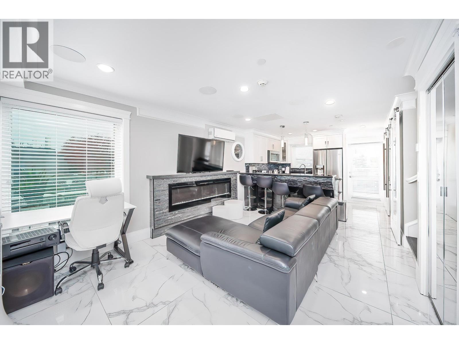 6508 Knight Street, Vancouver, British Columbia  V5P 2W2 - Photo 22 - C8073250