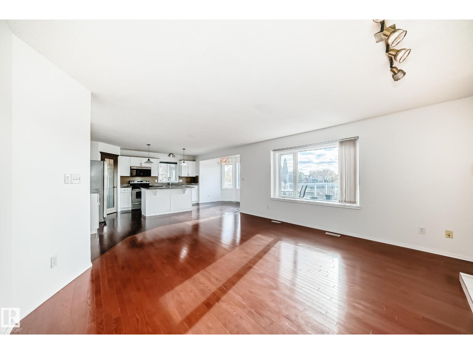 10315 175 Av Nw, Edmonton, Alberta  T5X 5W9 - Photo 18 - E4463720