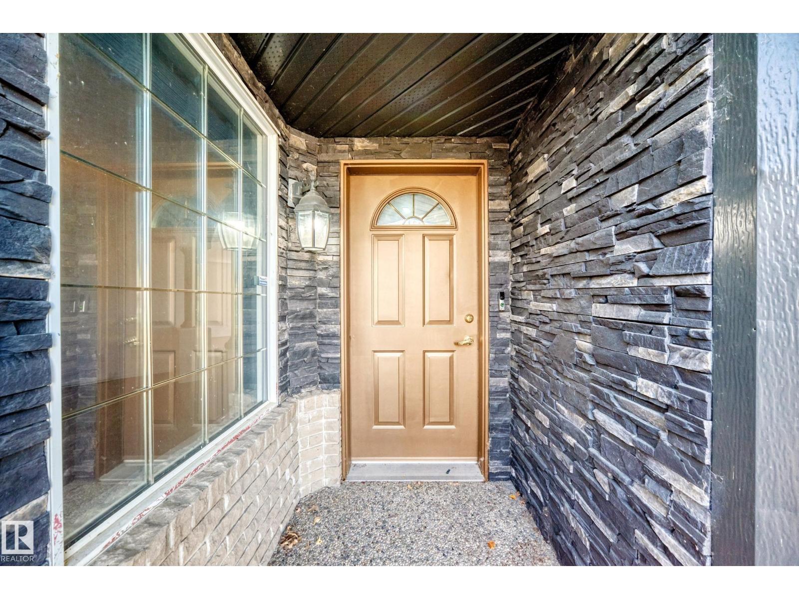 10315 175 Av Nw, Edmonton, Alberta  T5X 5W9 - Photo 3 - E4463720