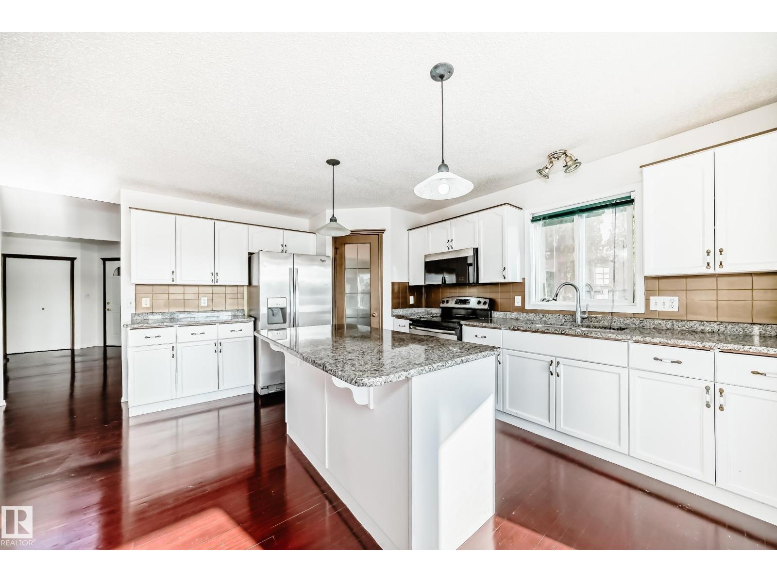 10315 175 Av Nw, Edmonton, Alberta  T5X 5W9 - Photo 6 - E4463720