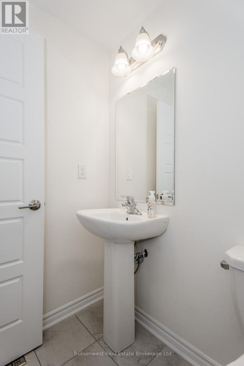 23 Compass Trail, Cambridge, Ontario  N1H 4R6 - Photo 16 - X12485011