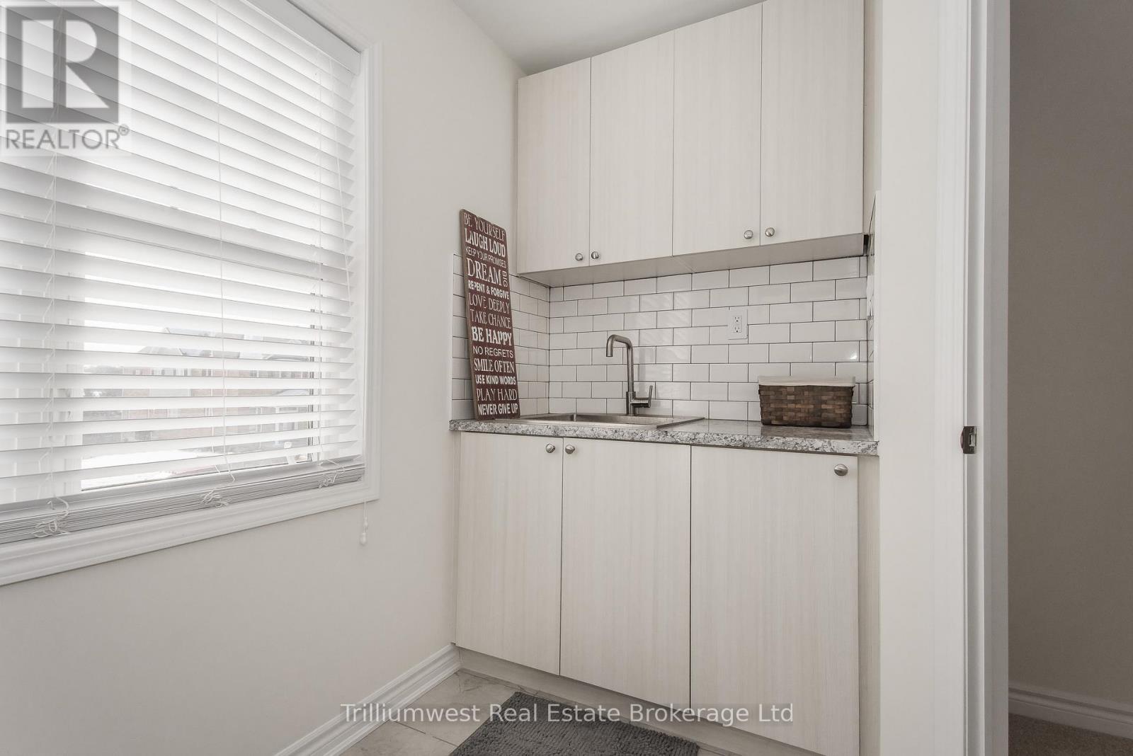 23 Compass Trail, Cambridge, Ontario  N1H 4R6 - Photo 19 - X12485011