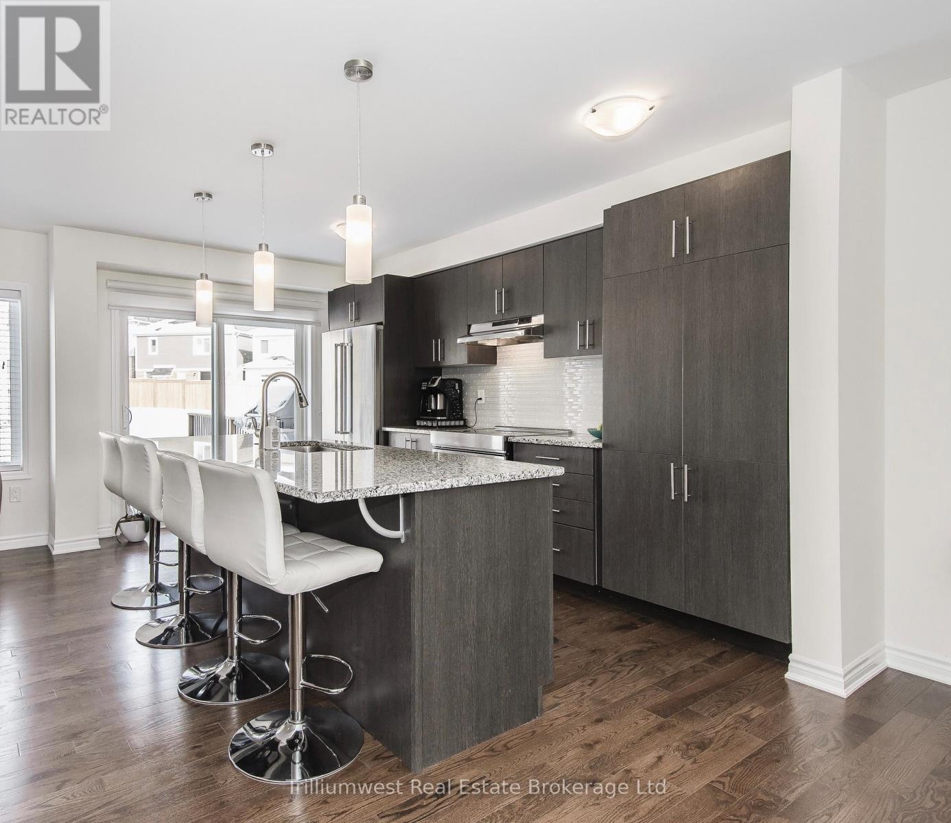23 Compass Trail, Cambridge, Ontario  N1H 4R6 - Photo 9 - X12485011