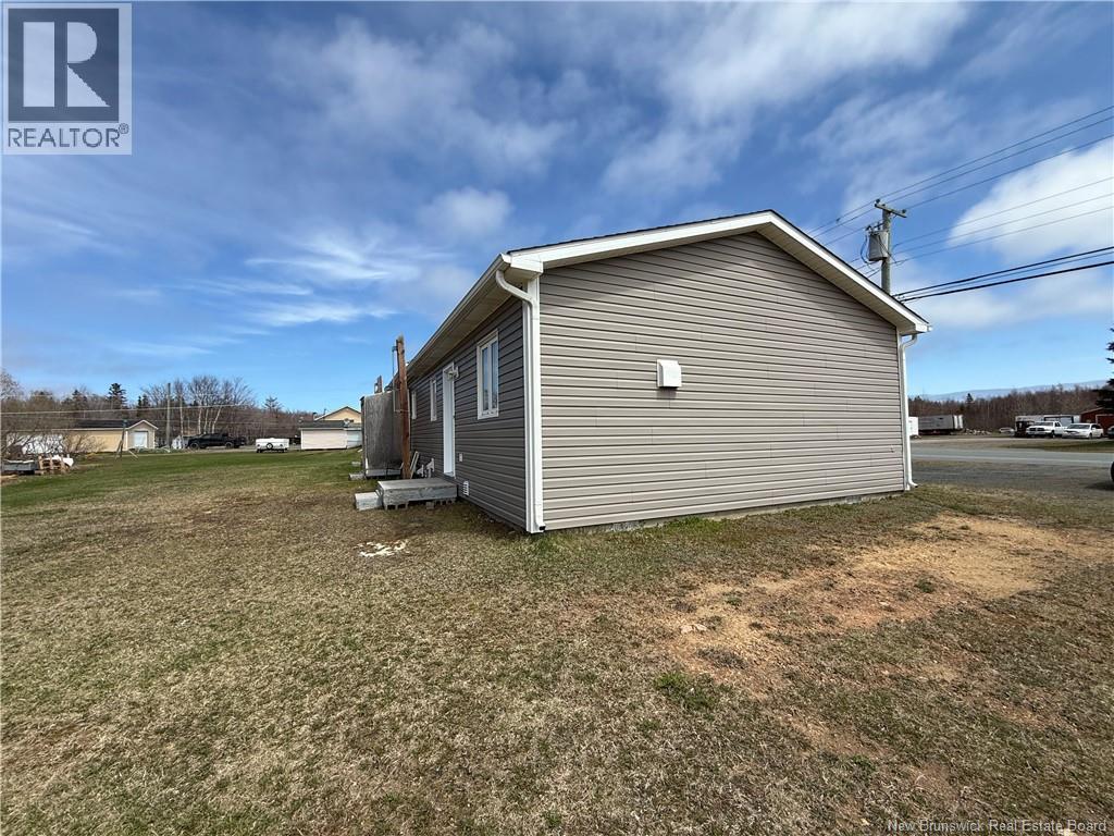 308 Rue Du Pêcheur Nord, Lamèque, New Brunswick  E8T 1K3 - Photo 4 - NB111617
