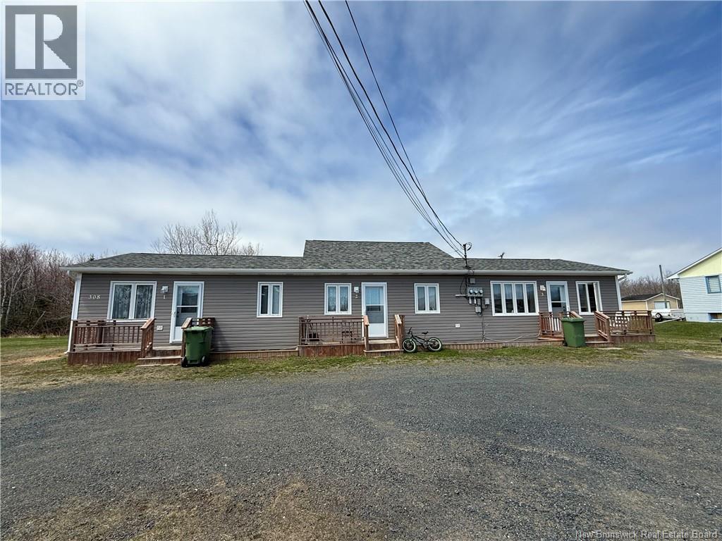 308 Rue Du Pêcheur Nord, Lamèque, New Brunswick  E8T 1K3 - Photo 1 - NB111617