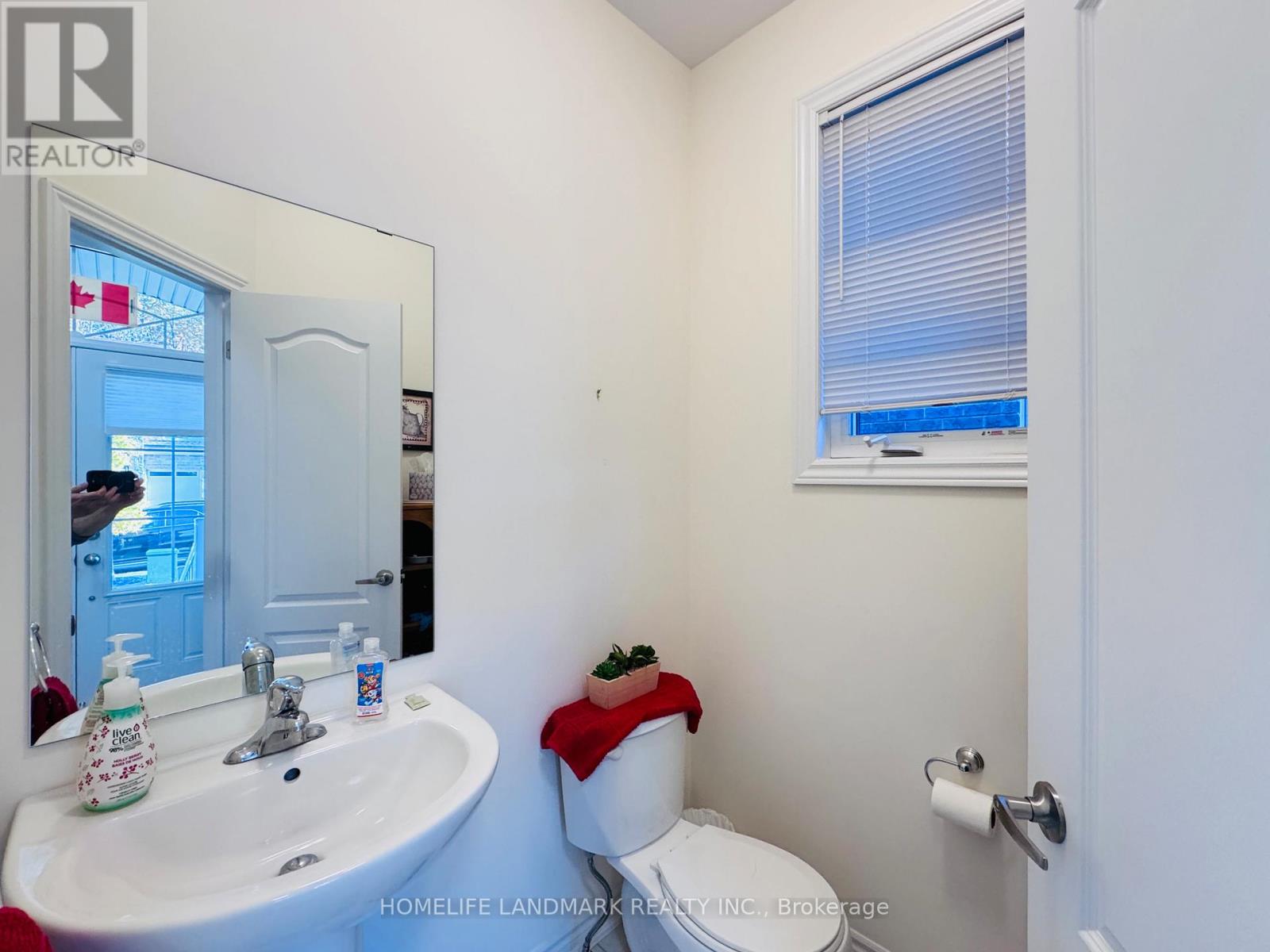 3045 Monarch Drive, Orillia, Ontario  L3V 8K3 - Photo 7 - S12464549