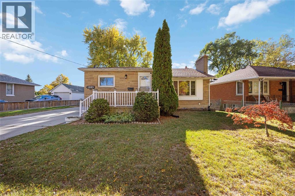 1003 Germain Street, Sarnia, Ontario N7S 1L9 - Photo 1 - 25026971