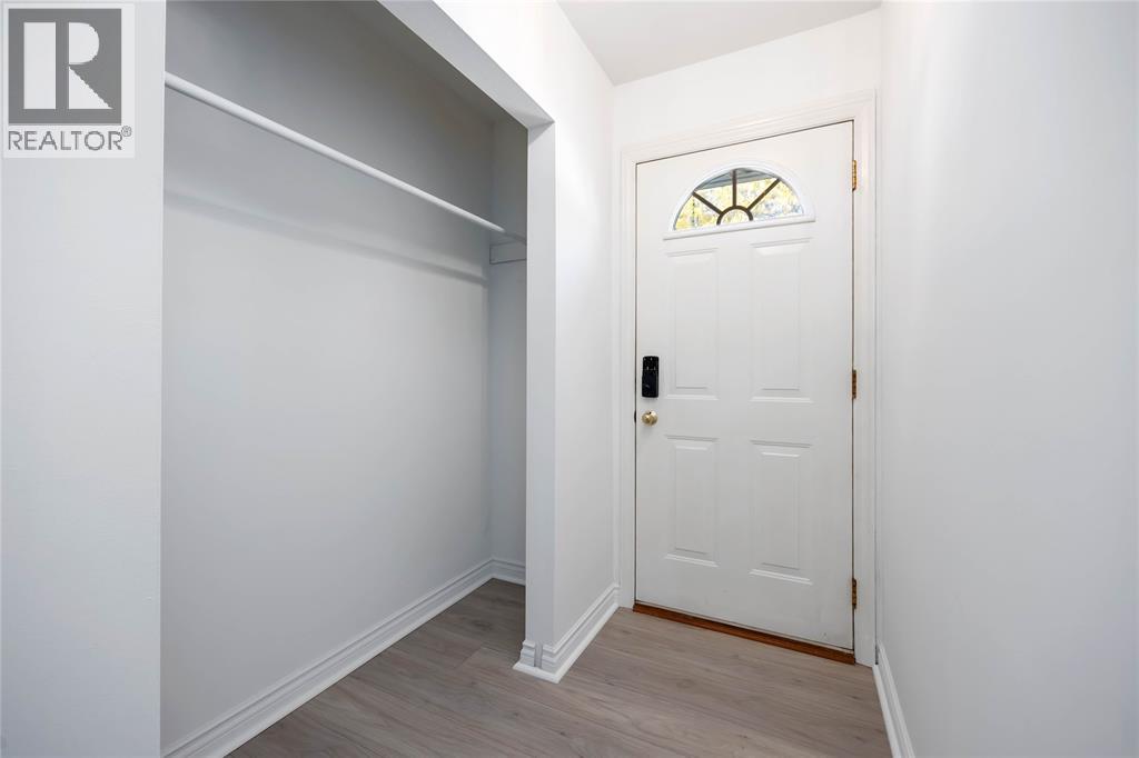 1003 Germain Street, Sarnia, Ontario N7S 1L9 - Photo 4 - 25026971