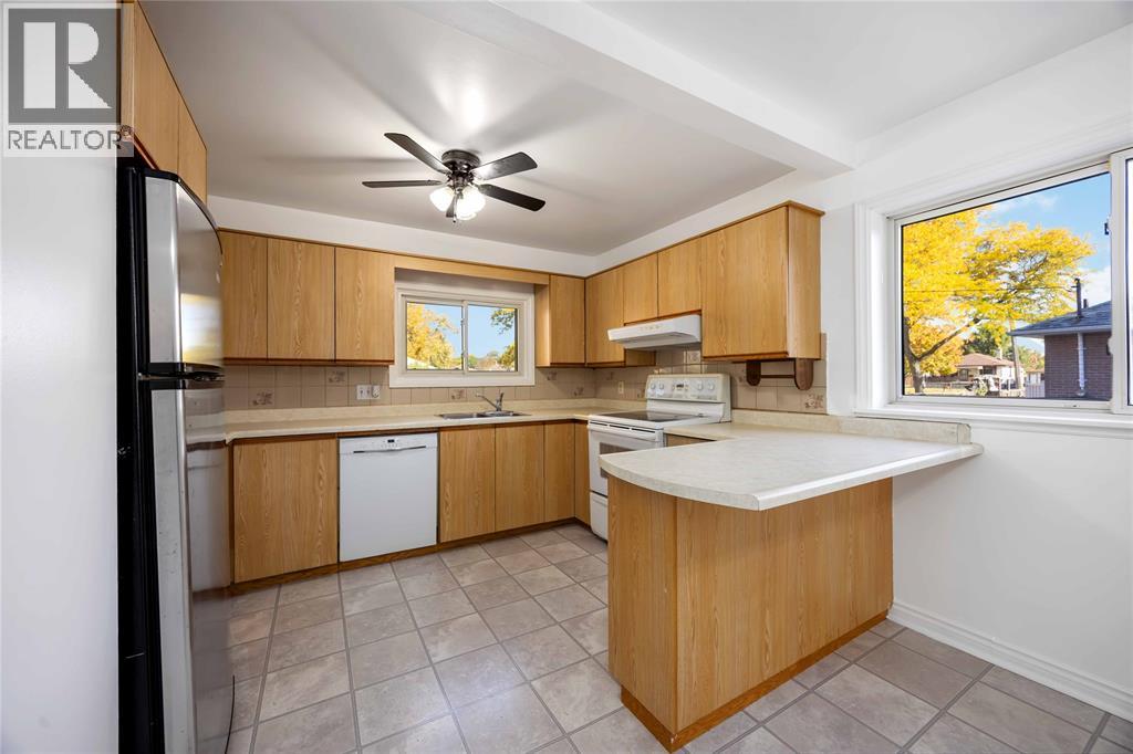 1003 Germain Street, Sarnia, Ontario N7S 1L9 - Photo 5 - 25026971