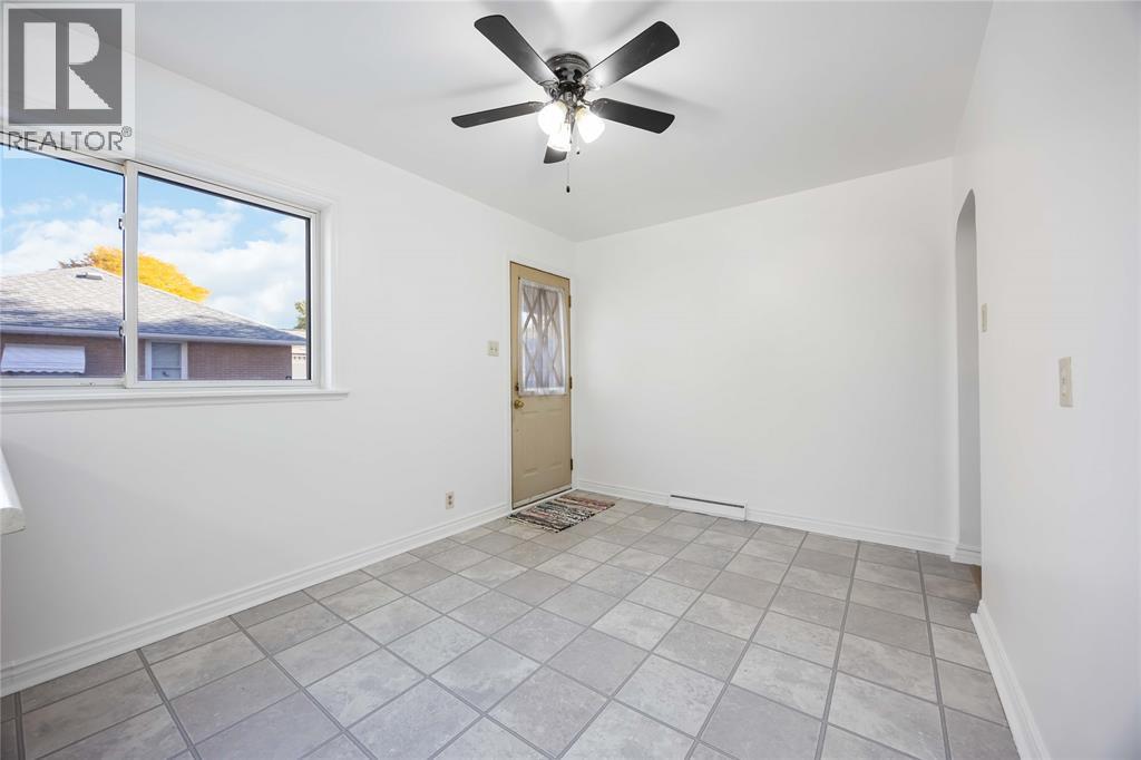 1003 Germain Street, Sarnia, Ontario N7S 1L9 - Photo 8 - 25026971