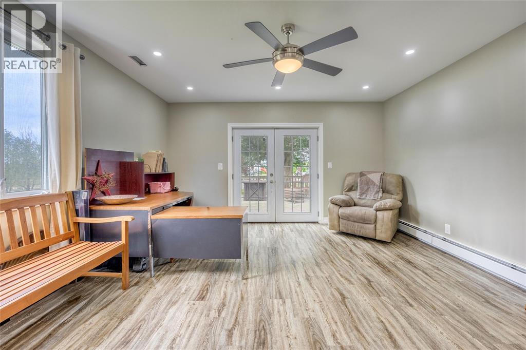 2274 Jackson Road, Sarnia, Ontario  N7T 7H2 - Photo 11 - 25022798