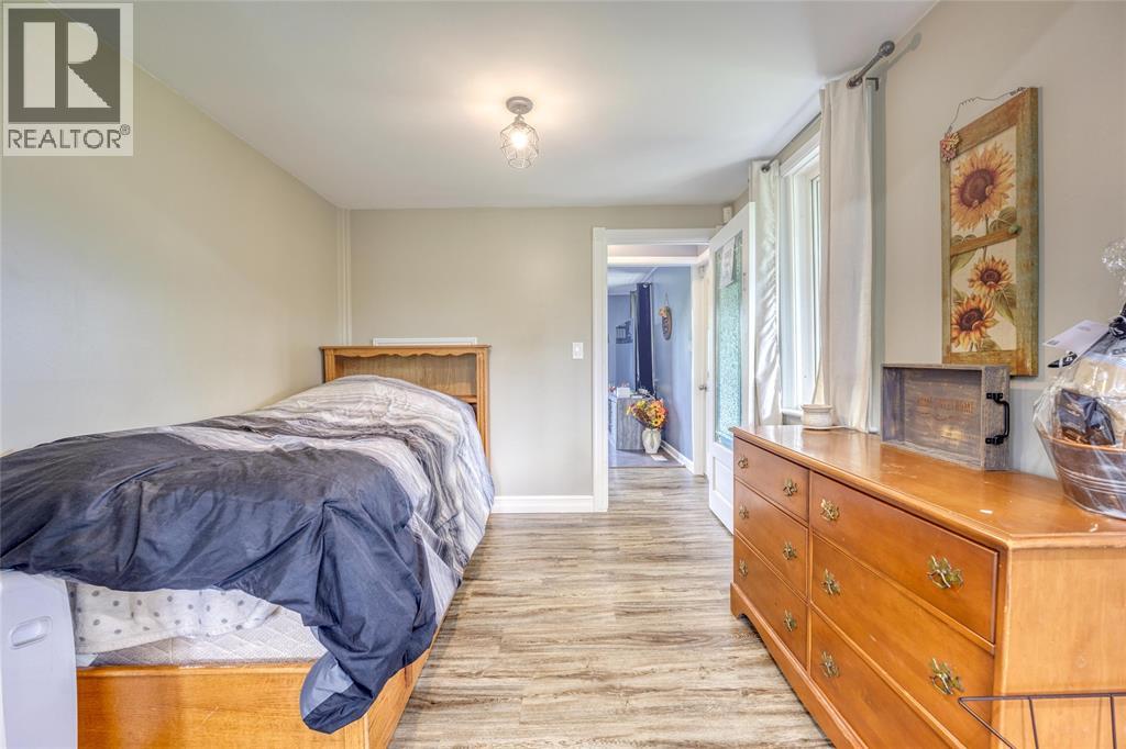 2274 Jackson Road, Sarnia, Ontario  N7T 7H2 - Photo 8 - 25022798