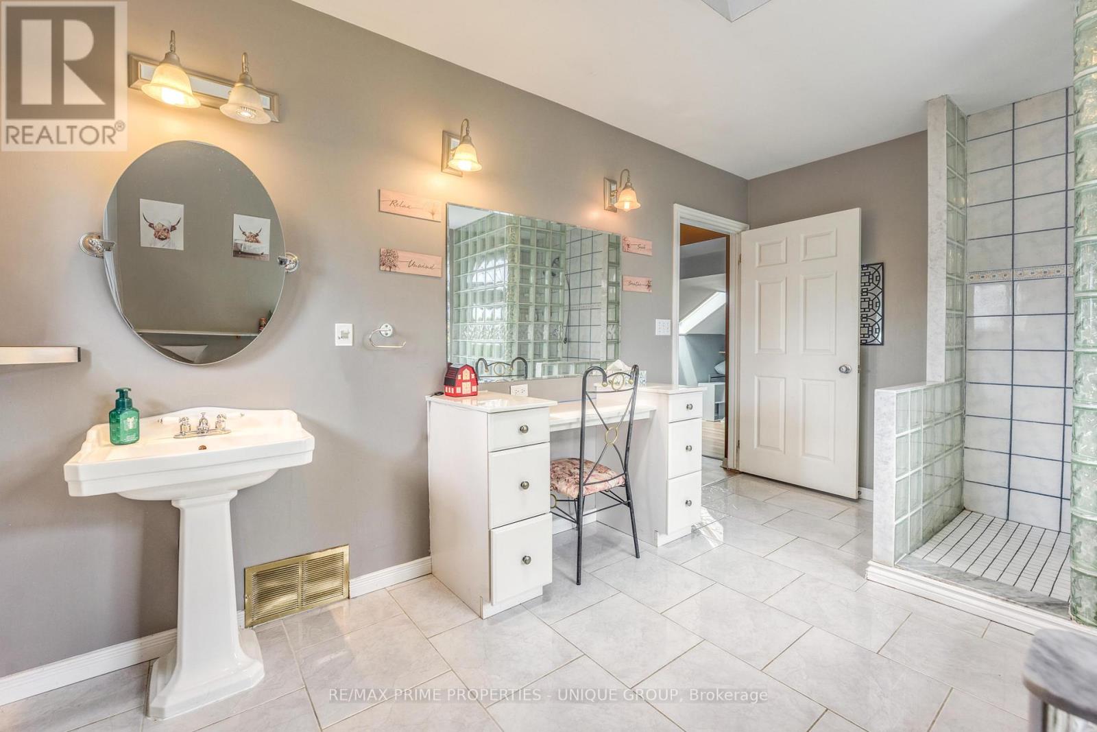 2274 Jackson Road, Sarnia, Ontario  N7T 7H2 - Photo 26 - X12485019