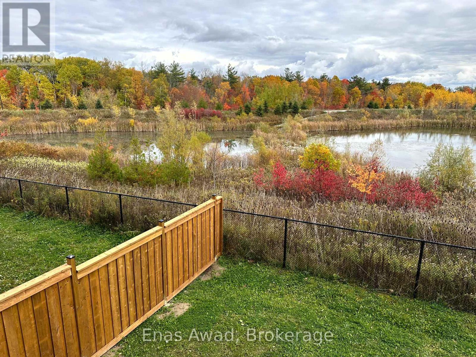 1345 Bardeau Street, Innisfil, Ontario  L0L 1W0 - Photo 4 - N12468912