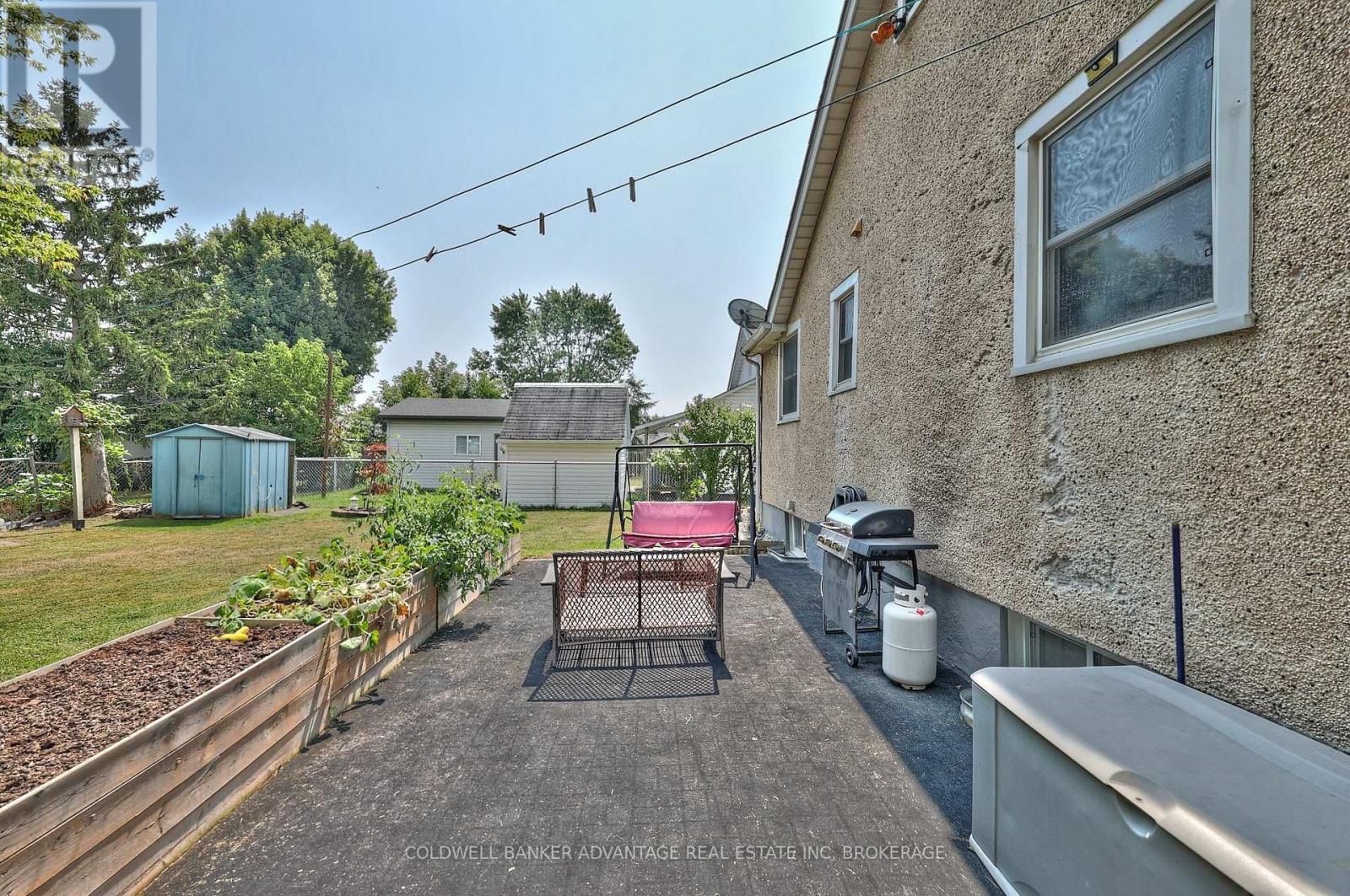 17 Clifford Avenue, Welland, Ontario  L3C 2C6 - Photo 21 - X12480010