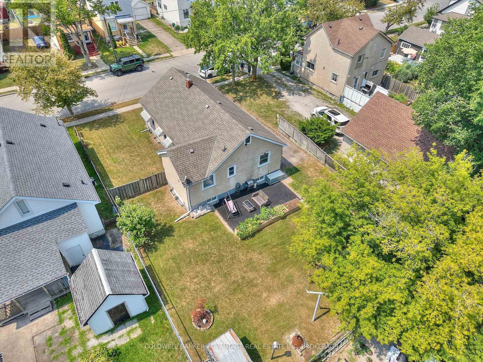 17 Clifford Avenue, Welland, Ontario  L3C 2C6 - Photo 27 - X12480010