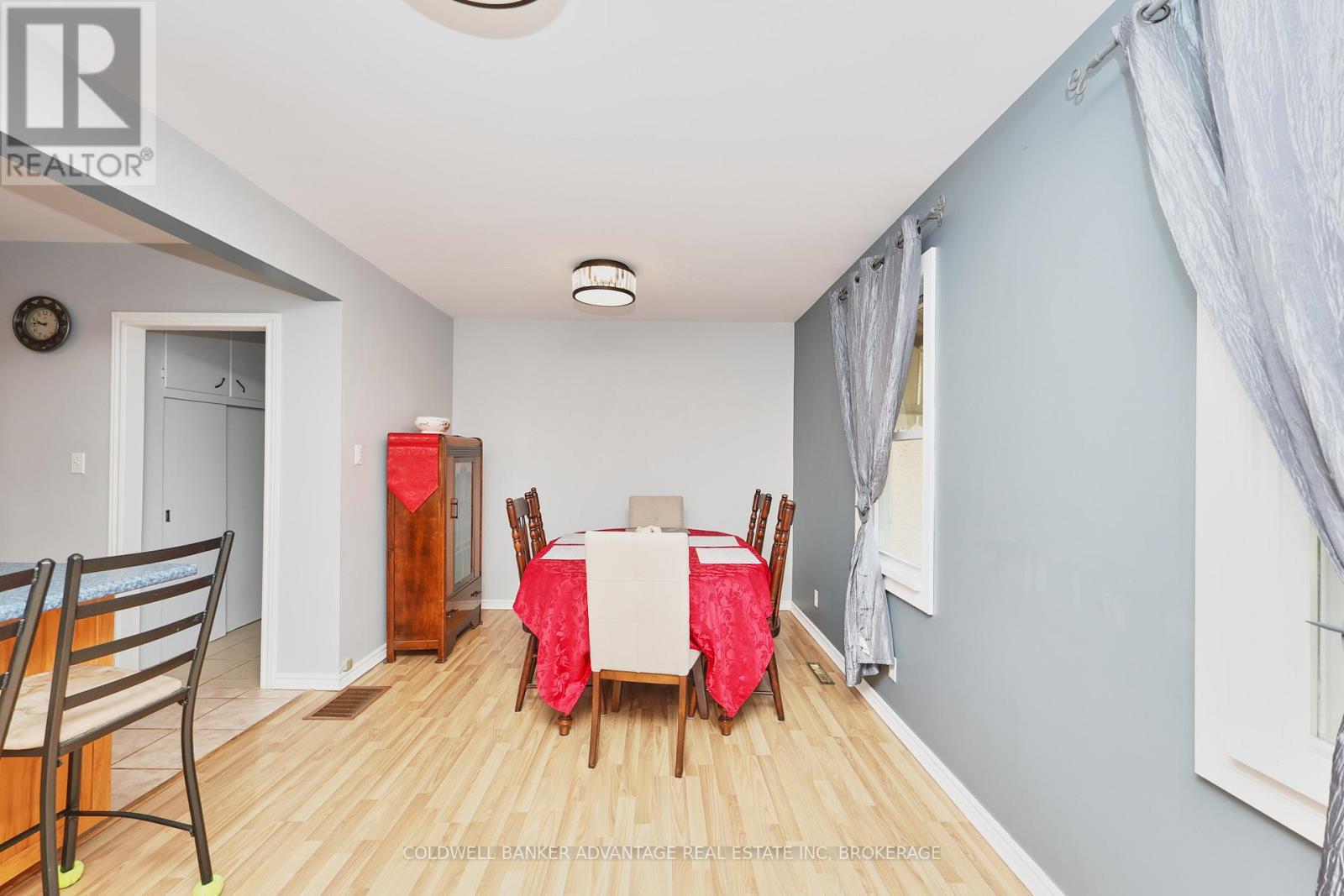 17 Clifford Avenue, Welland, Ontario  L3C 2C6 - Photo 7 - X12480010