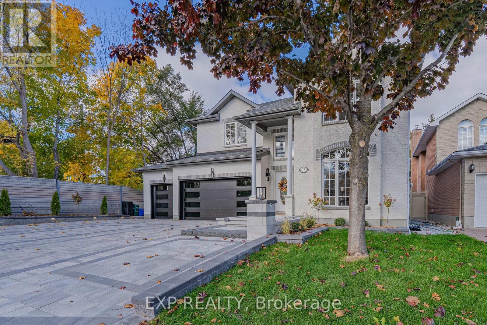 15 Wellsmere Court, Ottawa, Ontario  K2E 8C2 - Photo 2 - X12484989