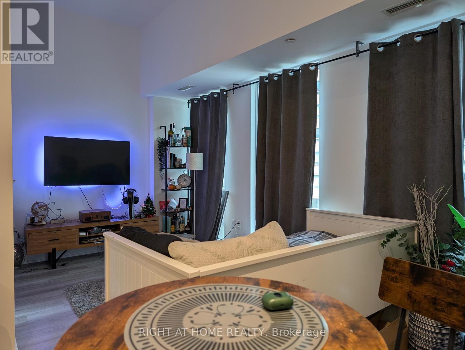 614 - 121 St. Patrick Street, Toronto, Ontario  M5T 0B8 - Photo 5 - C12484994