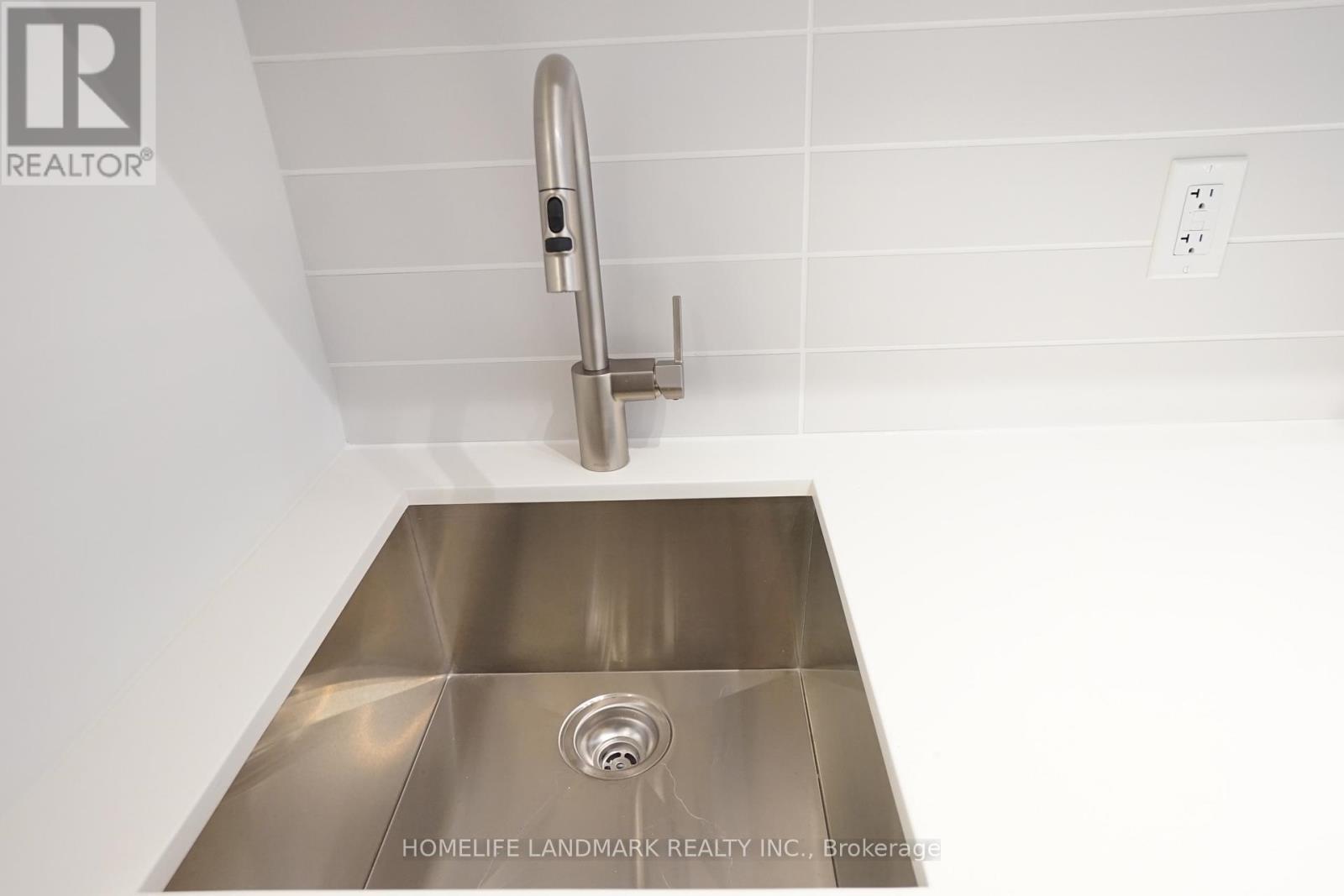 1206 - 110 Broadway Avenue, Toronto, Ontario  M4P 1V7 - Photo 11 - C12484996