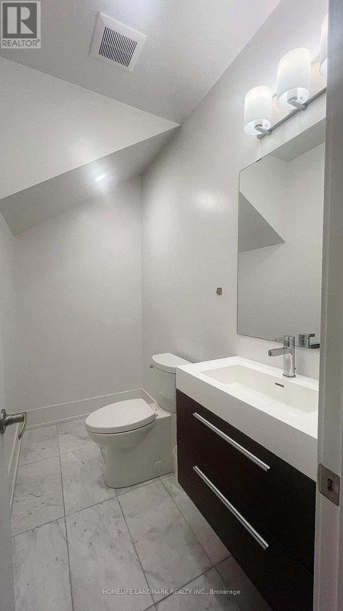 Th #17 - 270 Davenport Road, Toronto, Ontario  M5R 1J8 - Photo 11 - C12485009