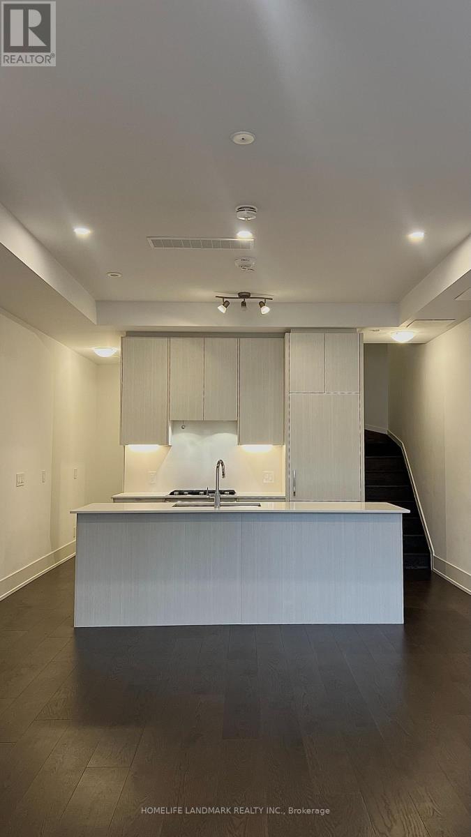 Th #17 - 270 Davenport Road, Toronto, Ontario  M5R 1J8 - Photo 2 - C12485009