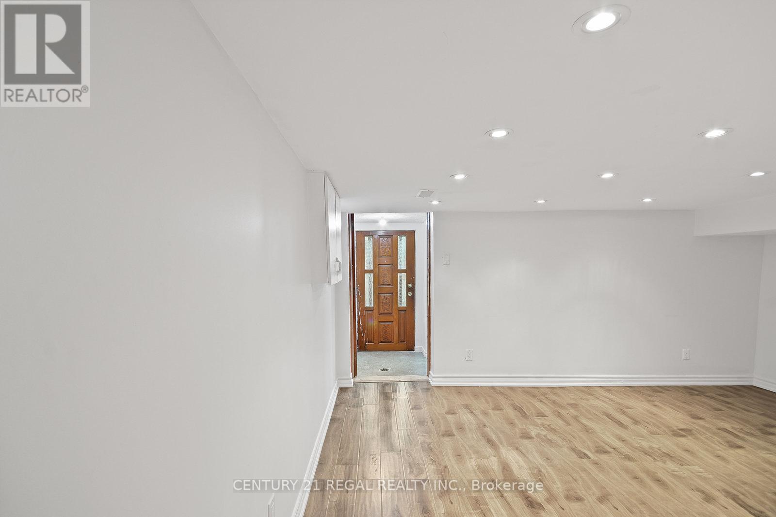 300 Montrose Avenue, Toronto, Ontario  M6G 3G8 - Photo 38 - C12485023