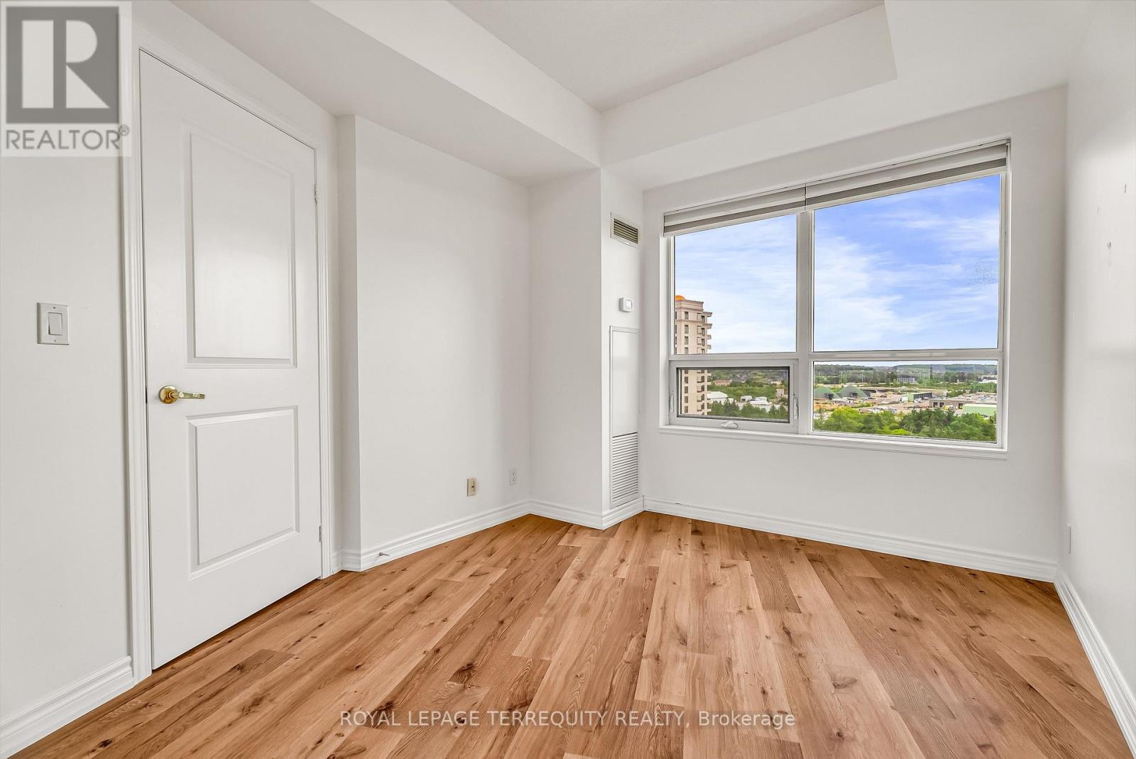 1409 - 9225 Jane Street, Vaughan, Ontario  L6A 0J7 - Photo 19 - N12485002