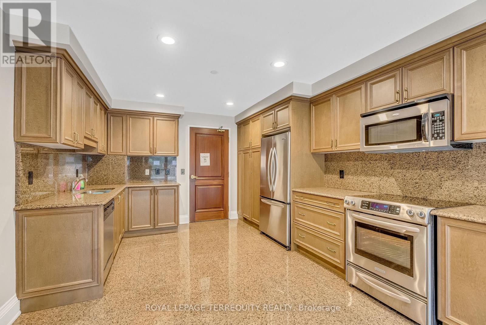 1409 - 9225 Jane Street, Vaughan, Ontario  L6A 0J7 - Photo 27 - N12485002