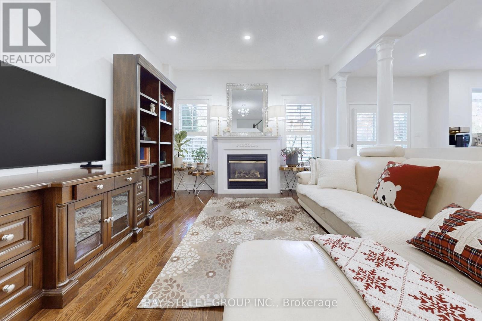 115 Colesbrook Road, Richmond Hill, Ontario  L4S 2G3 - Photo 10 - N12485018