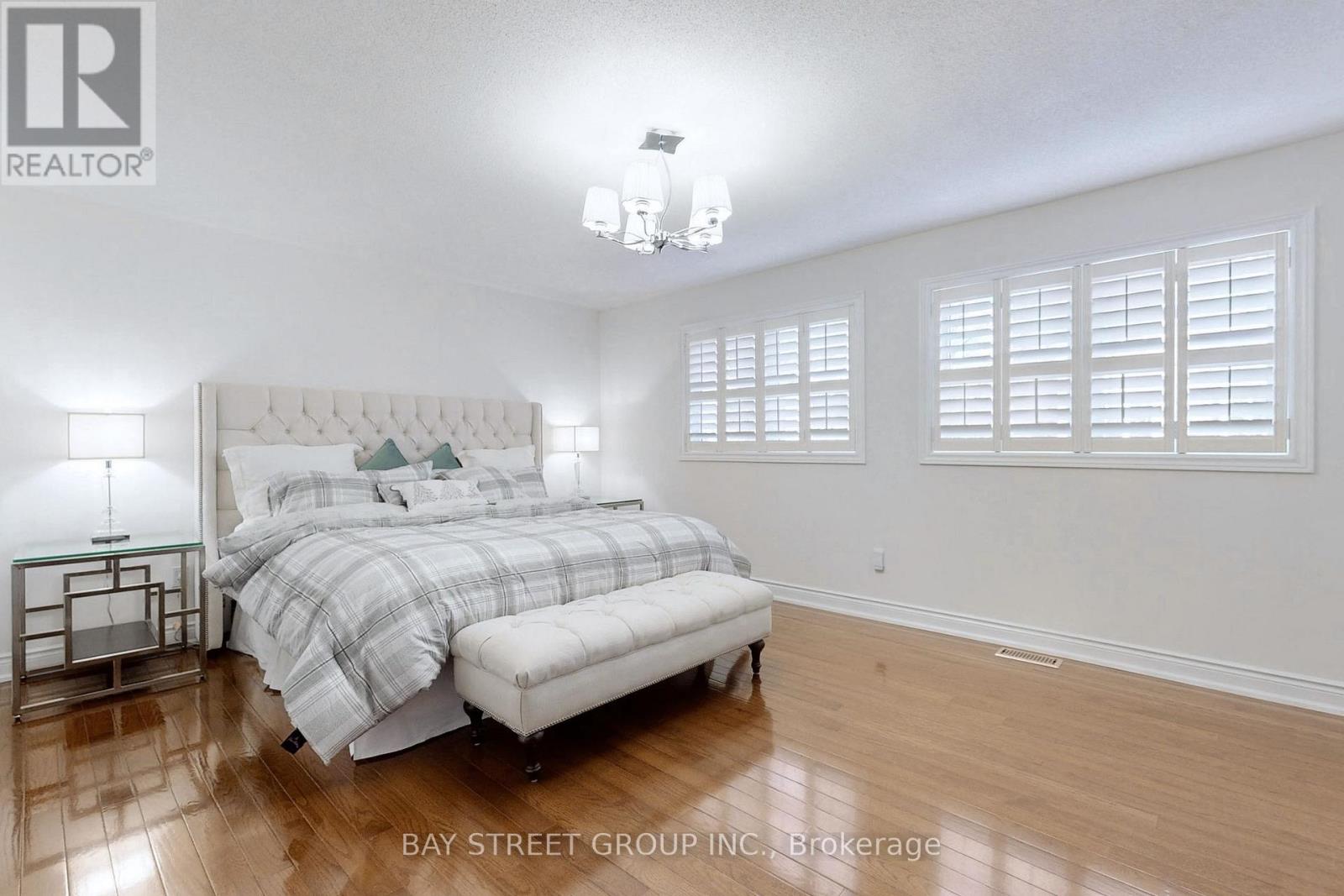 115 Colesbrook Road, Richmond Hill, Ontario  L4S 2G3 - Photo 21 - N12485018