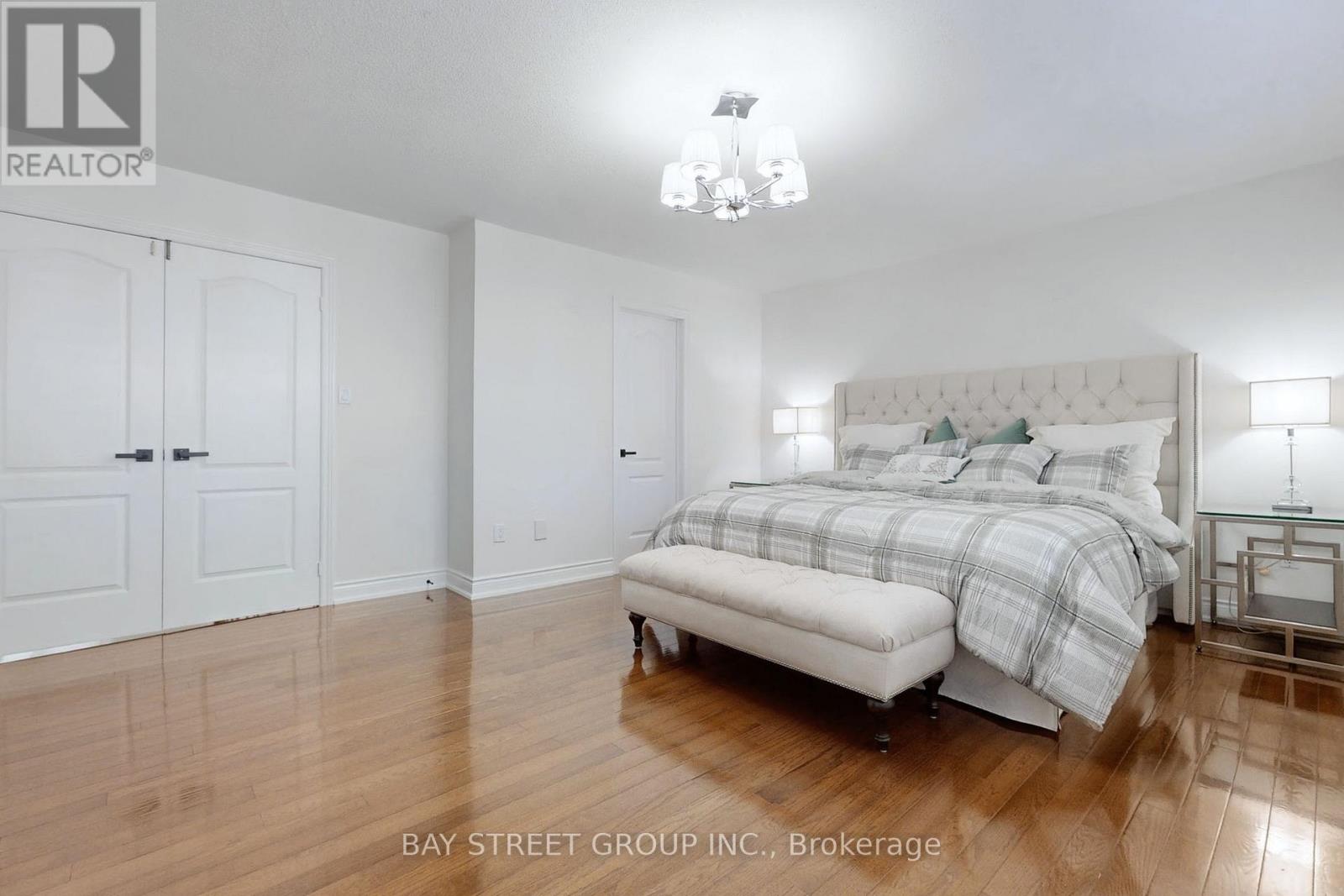 115 Colesbrook Road, Richmond Hill, Ontario  L4S 2G3 - Photo 22 - N12485018