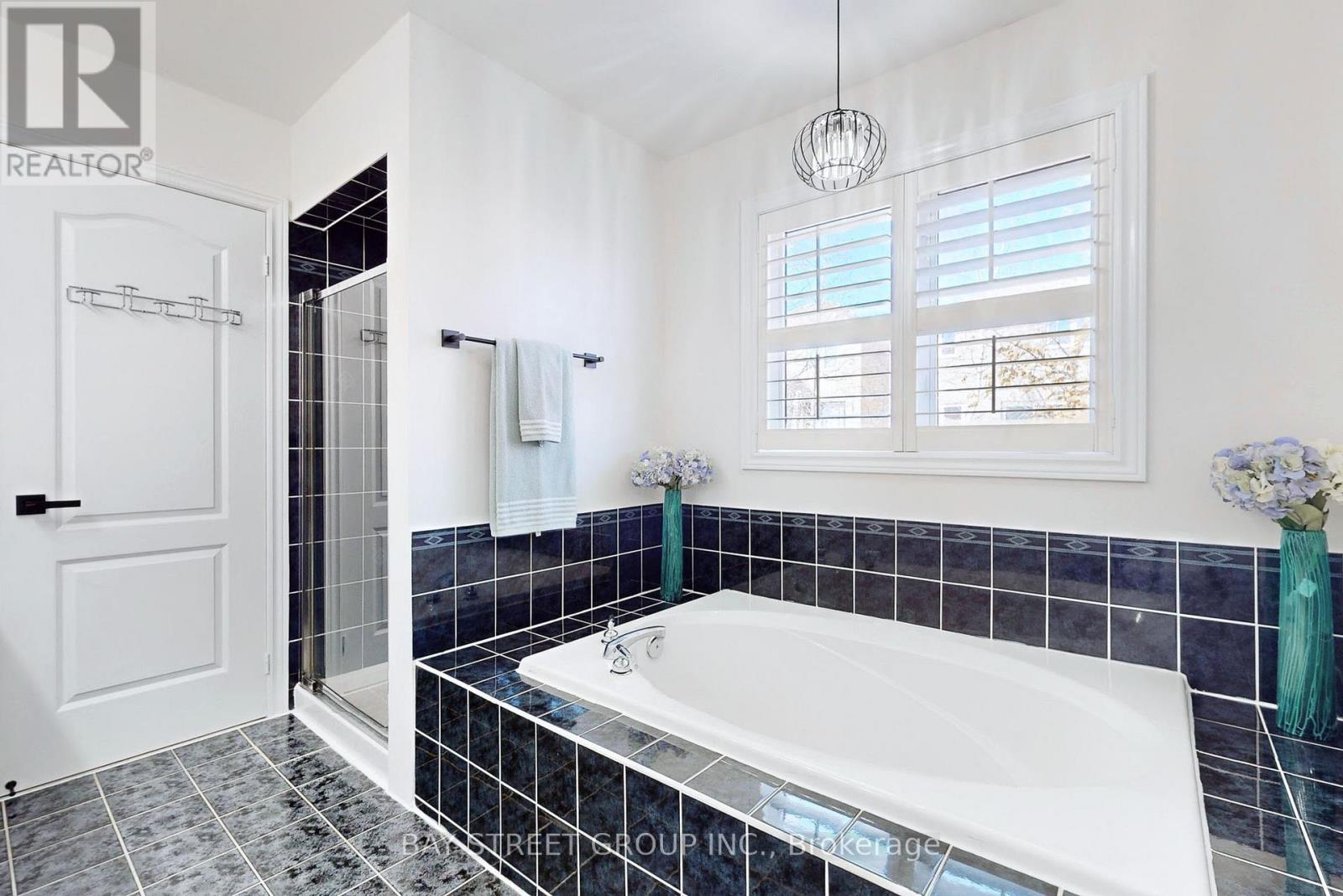 115 Colesbrook Road, Richmond Hill, Ontario  L4S 2G3 - Photo 24 - N12485018