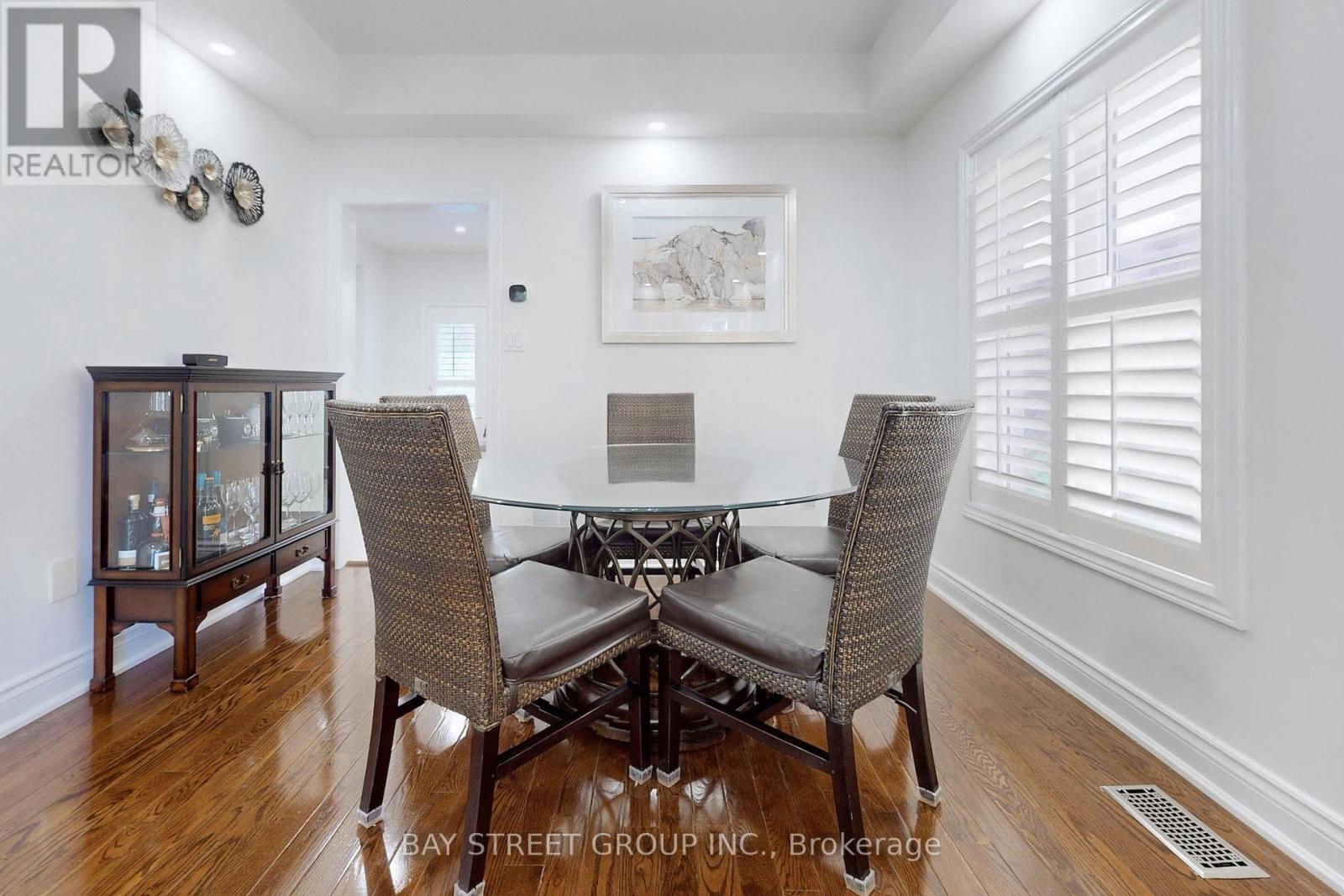 115 Colesbrook Road, Richmond Hill, Ontario  L4S 2G3 - Photo 7 - N12485018