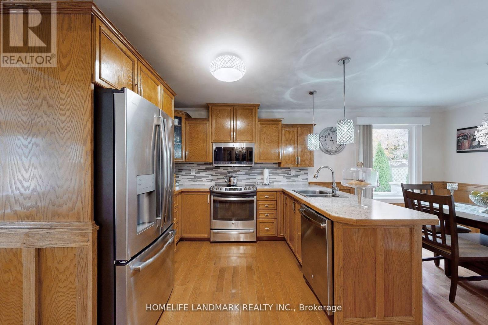 274 Edgehill Drive, Barrie (Ardagh), Ontario  L4N 7W9 - Photo 31 - S12485014