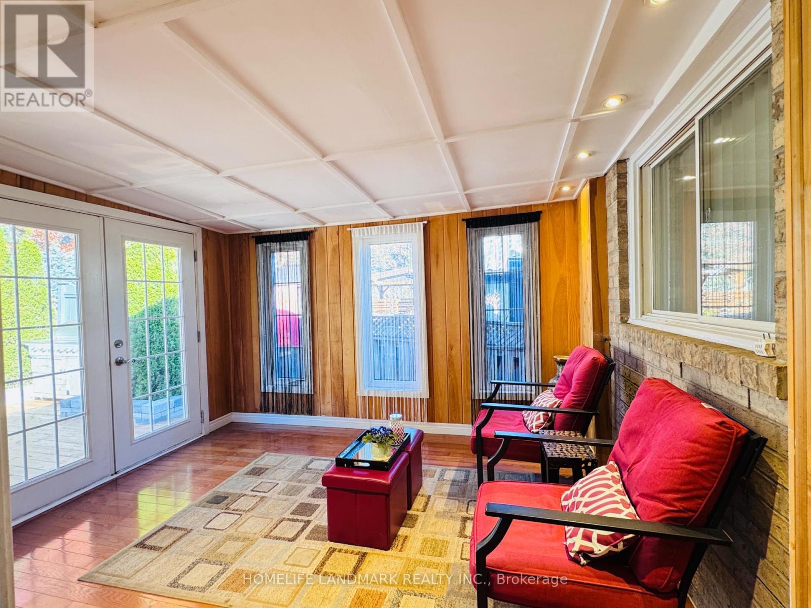 274 Edgehill Drive, Barrie (Ardagh), Ontario  L4N 7W9 - Photo 4 - S12485014