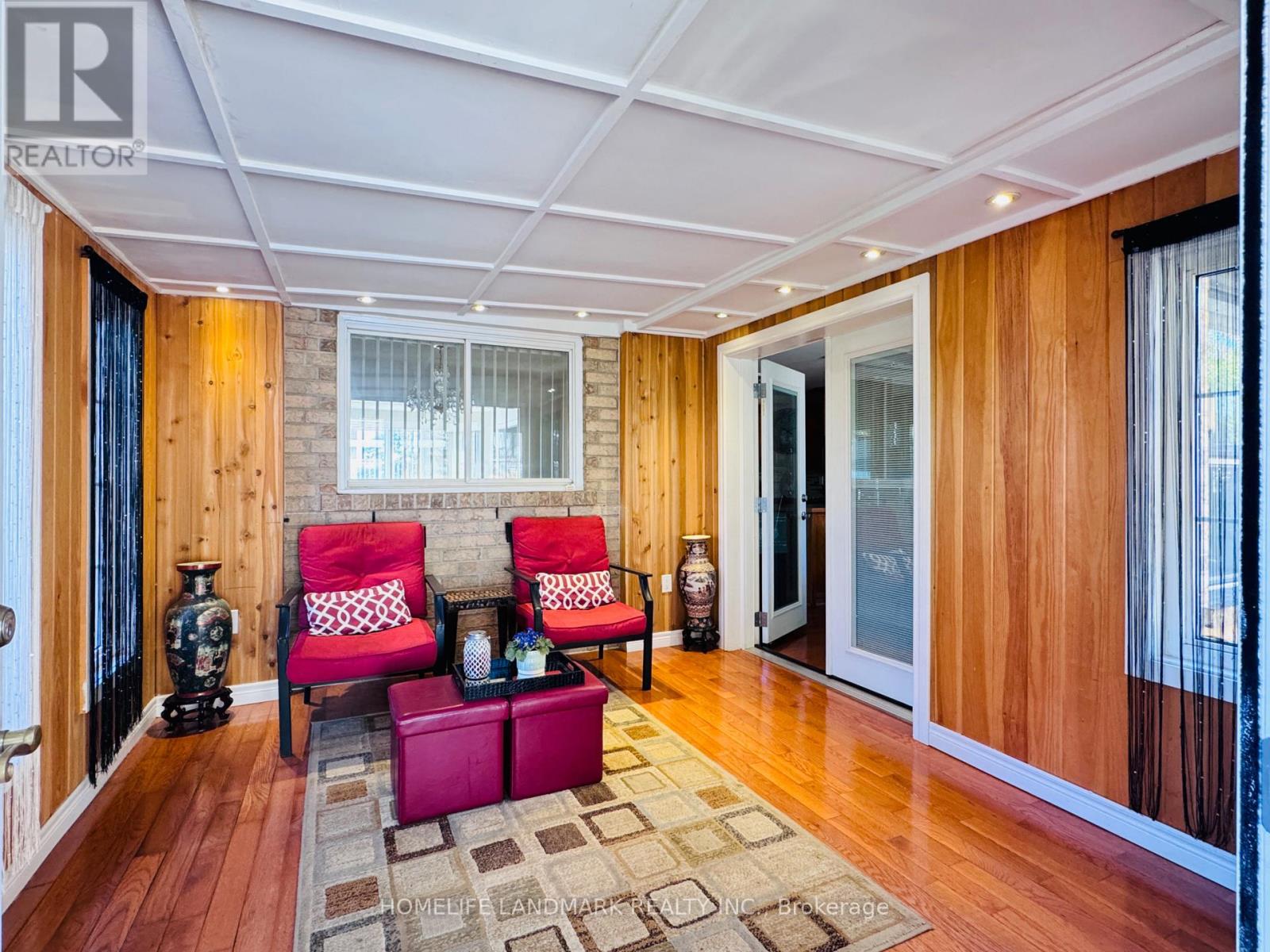 274 Edgehill Drive, Barrie (Ardagh), Ontario  L4N 7W9 - Photo 5 - S12485014