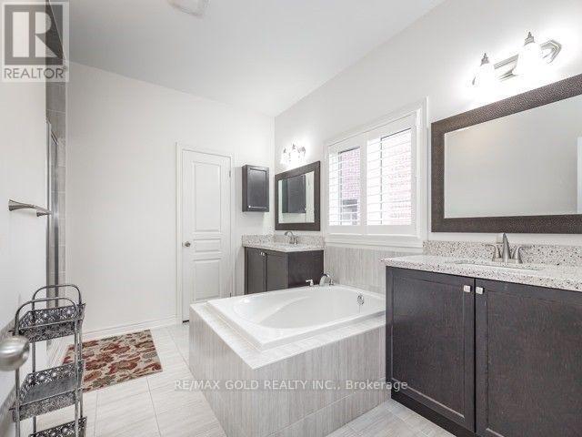 36 Haverstock Crescent, Brampton, Ontario  L7A 4E1 - Photo 12 - W12484982