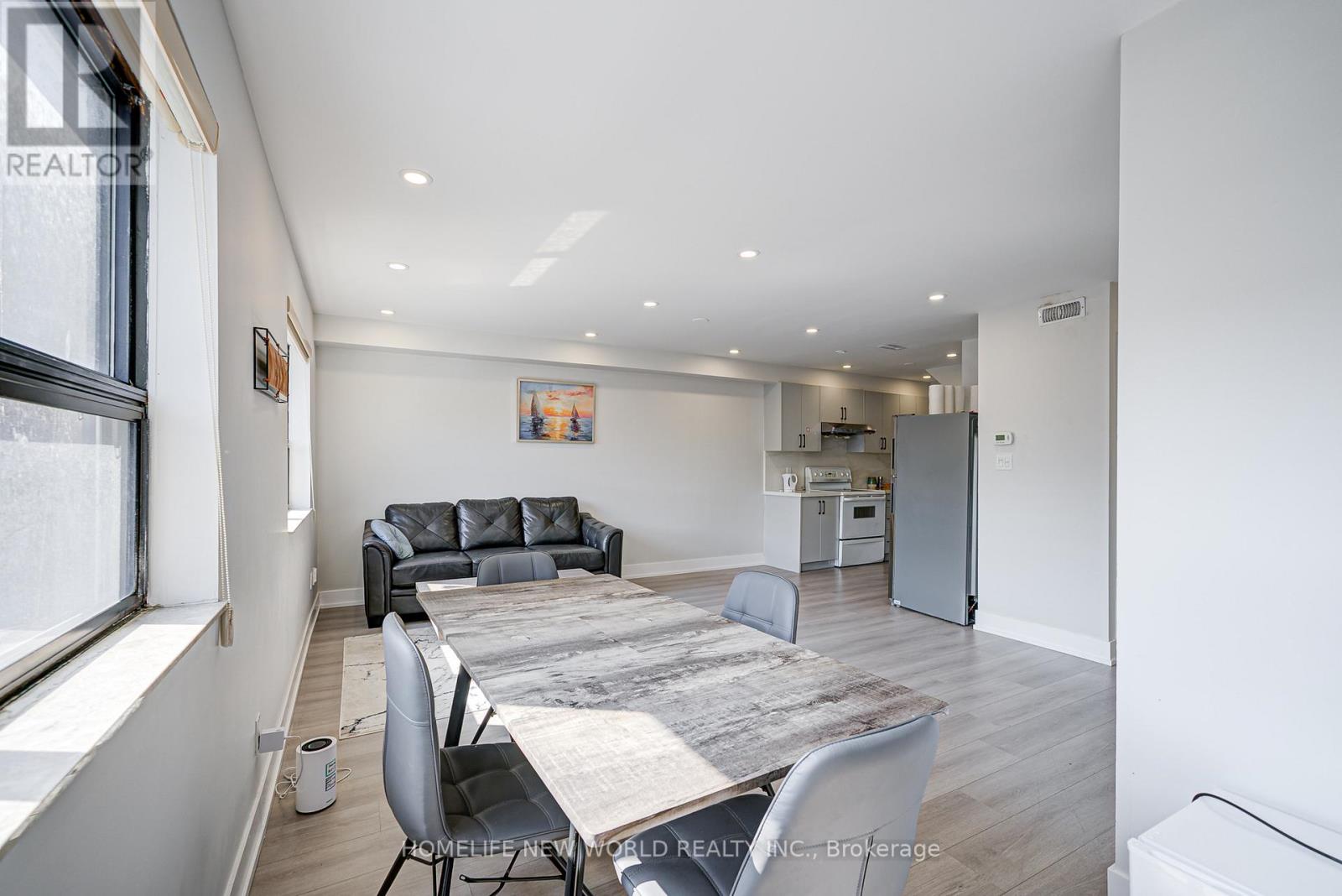 B - 133 Jefferson Avenue, Toronto, Ontario  M6K 3E4 - Photo 14 - W12484997