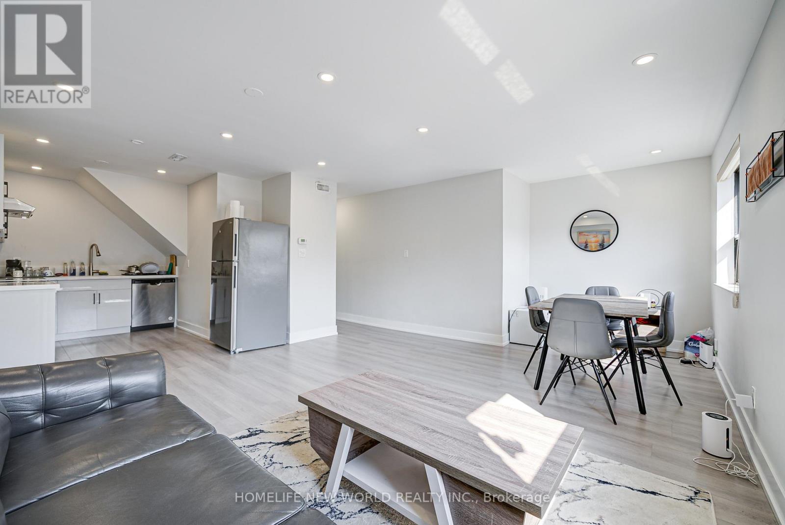 B - 133 Jefferson Avenue, Toronto, Ontario  M6K 3E4 - Photo 20 - W12484997