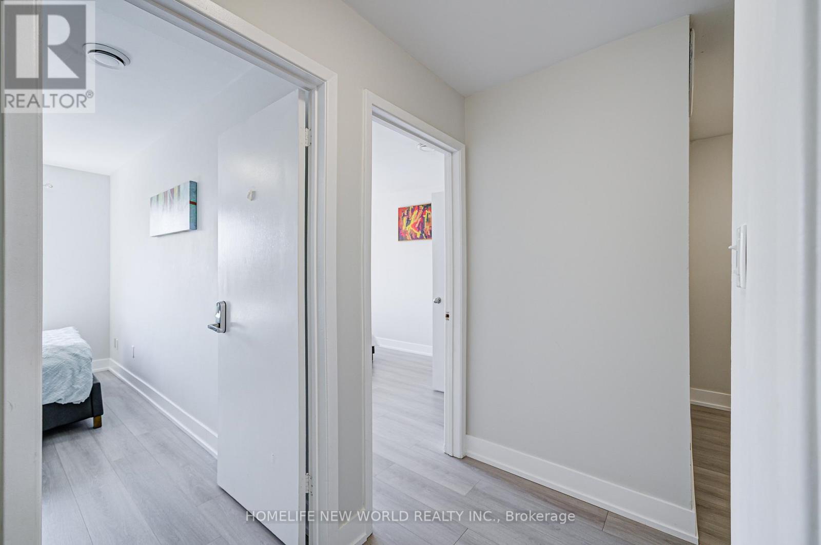 B - 133 Jefferson Avenue, Toronto, Ontario  M6K 3E4 - Photo 30 - W12484997