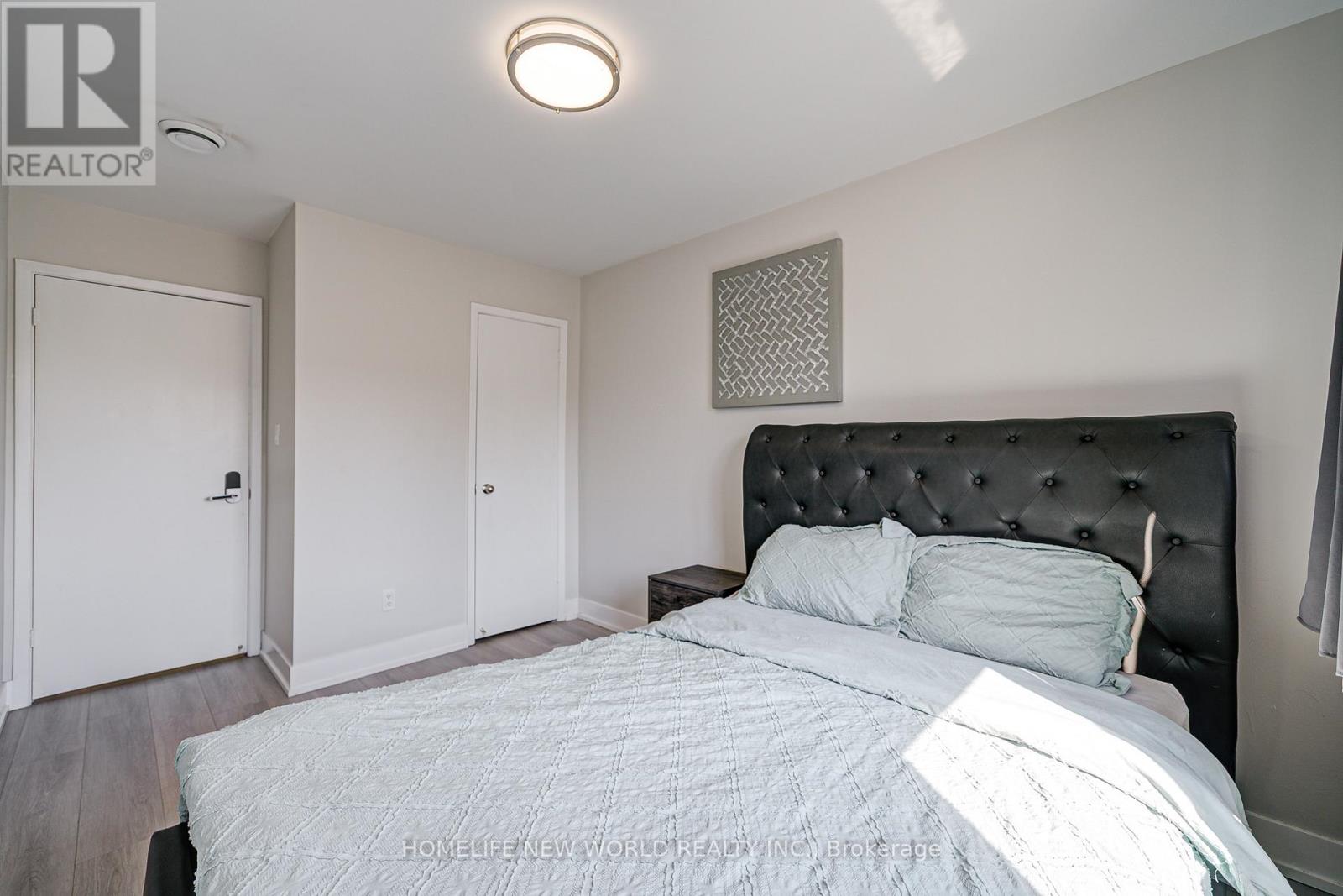 B - 133 Jefferson Avenue, Toronto, Ontario  M6K 3E4 - Photo 39 - W12484997