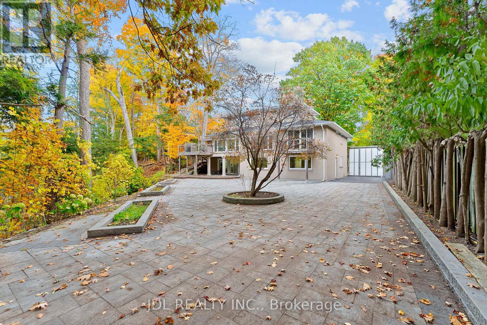 1859 Lincoln Green Close, Mississauga, Ontario  L5K 1C4 - Photo 50 - W12485007