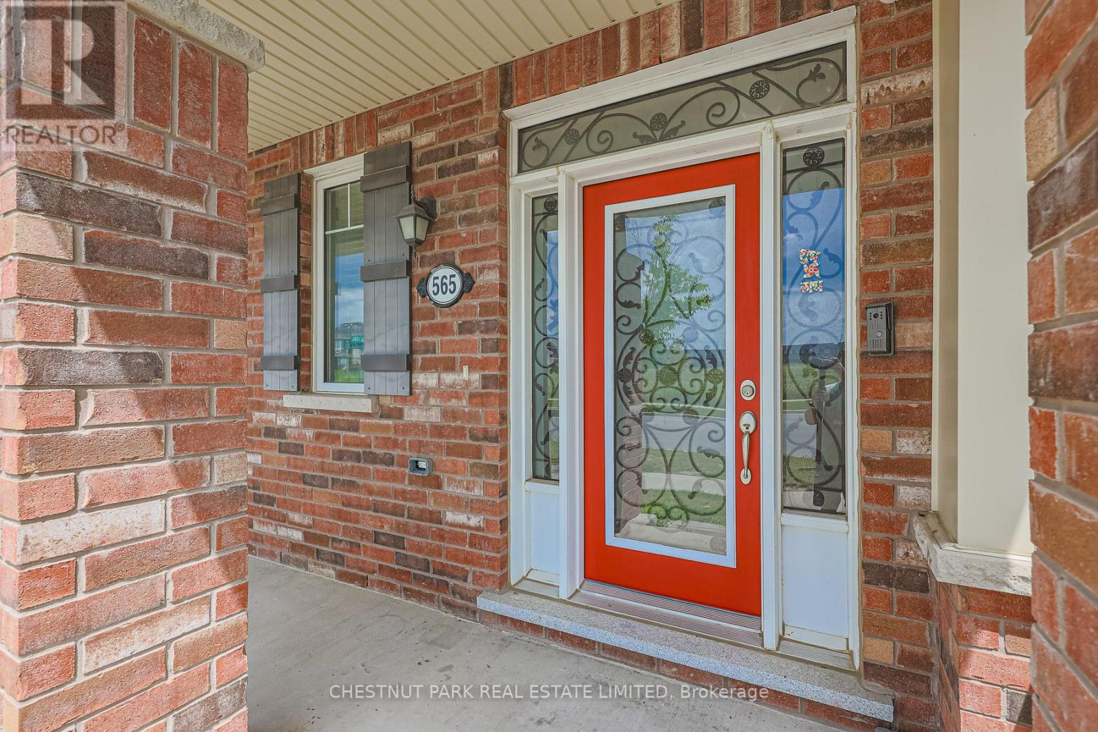 565 Edenbrook Hill Drive, Brampton, Ontario  L7A 4T6 - Photo 2 - W12485008