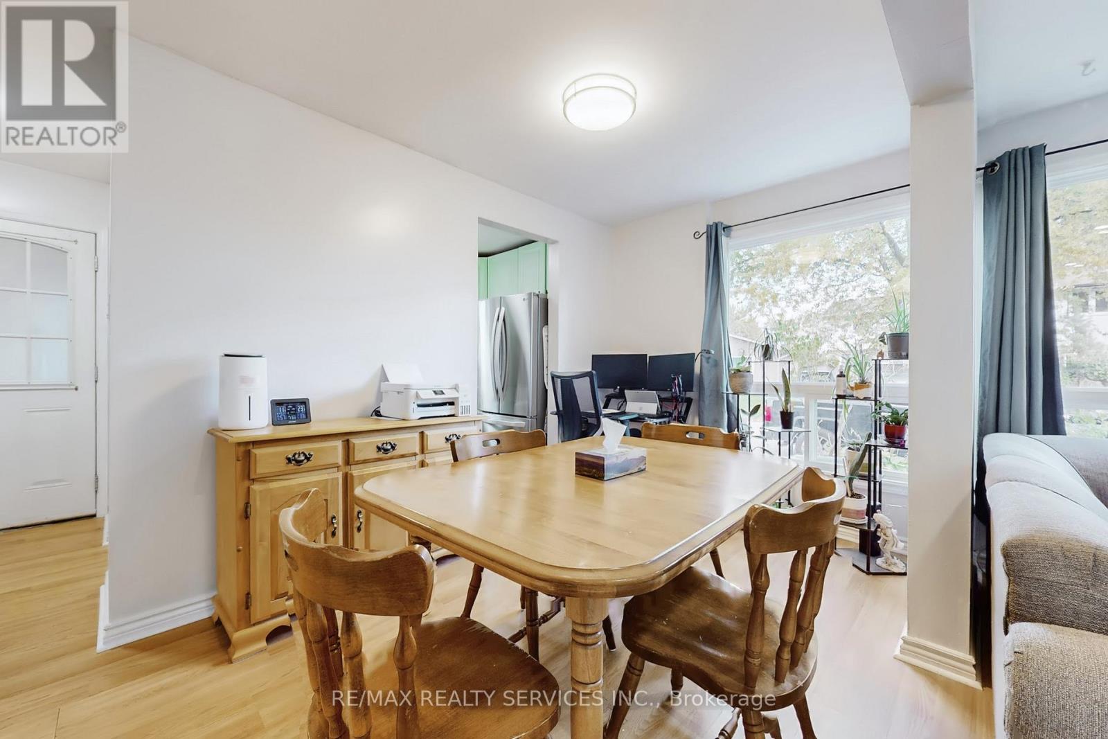 2 Hector Court, Brampton, Ontario  L6S 1P1 - Photo 11 - W12485022