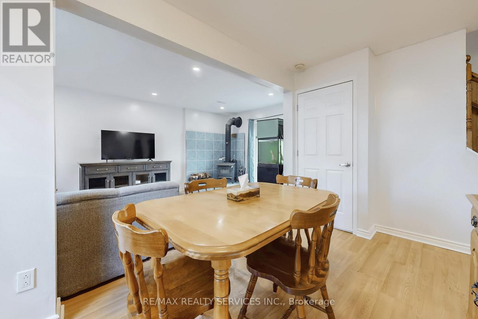 2 Hector Court, Brampton, Ontario  L6S 1P1 - Photo 13 - W12485022