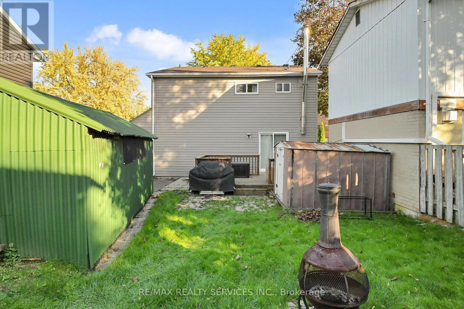 2 Hector Court, Brampton, Ontario  L6S 1P1 - Photo 39 - W12485022