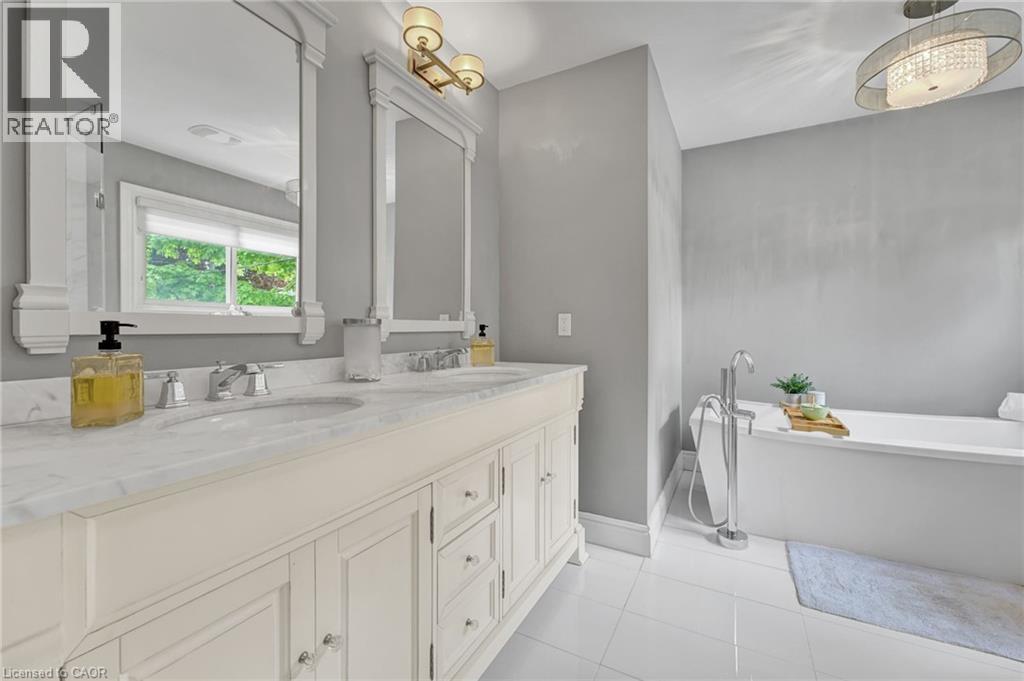 617 Scenic Drive, Hamilton, Ontario  L9C 1H2 - Photo 28 - 40738858